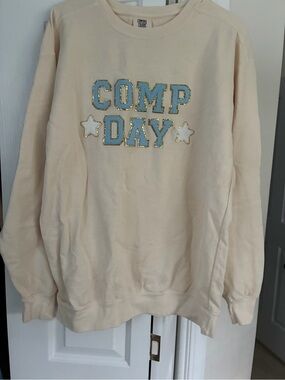 Comfort Colors Cream "COMP DAY" Crewneck Sweatshirt with Blue and Gold Appliqué